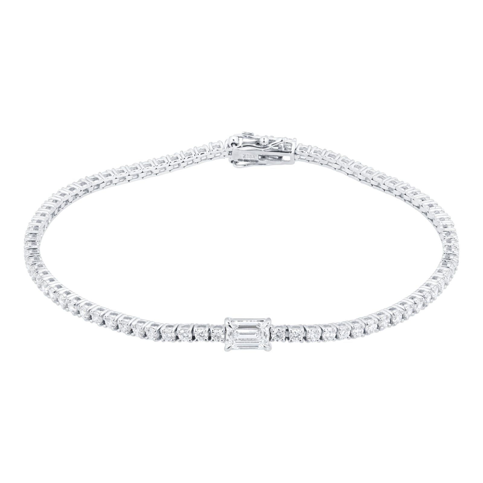 18ct White Gold 2.60ct Emerald Cut Diamond Bracelet